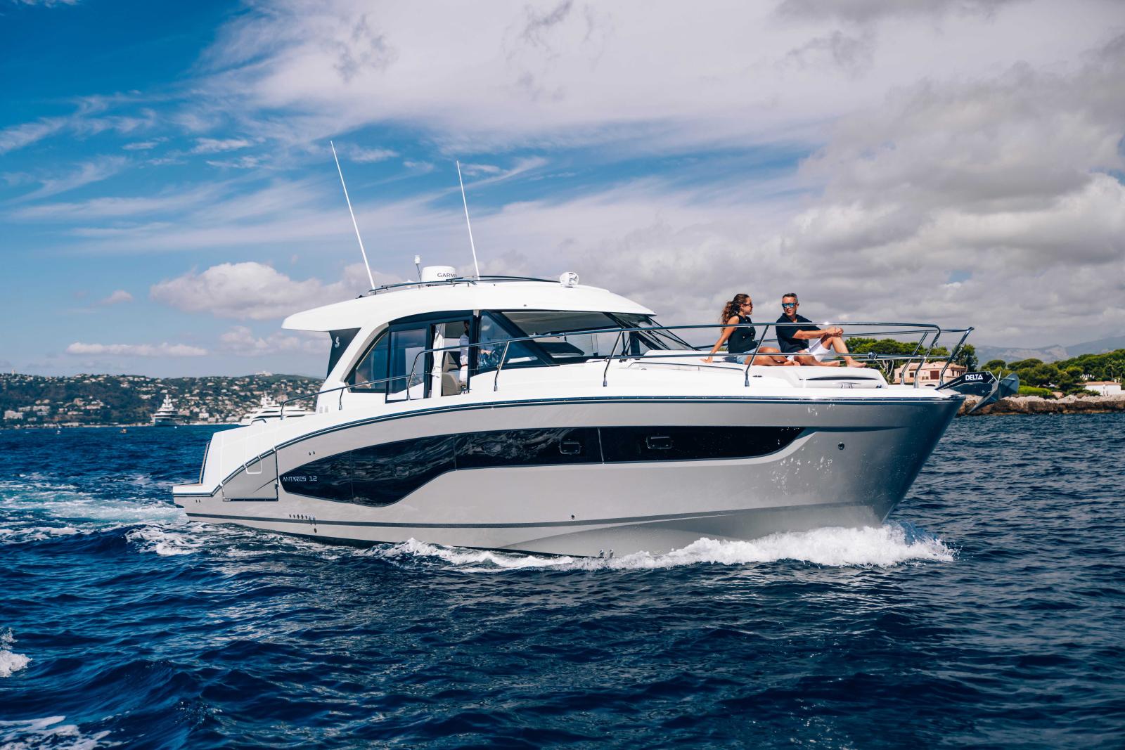 beneteau Antares 12 coupe