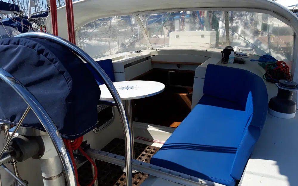 thames marine Mirage 37