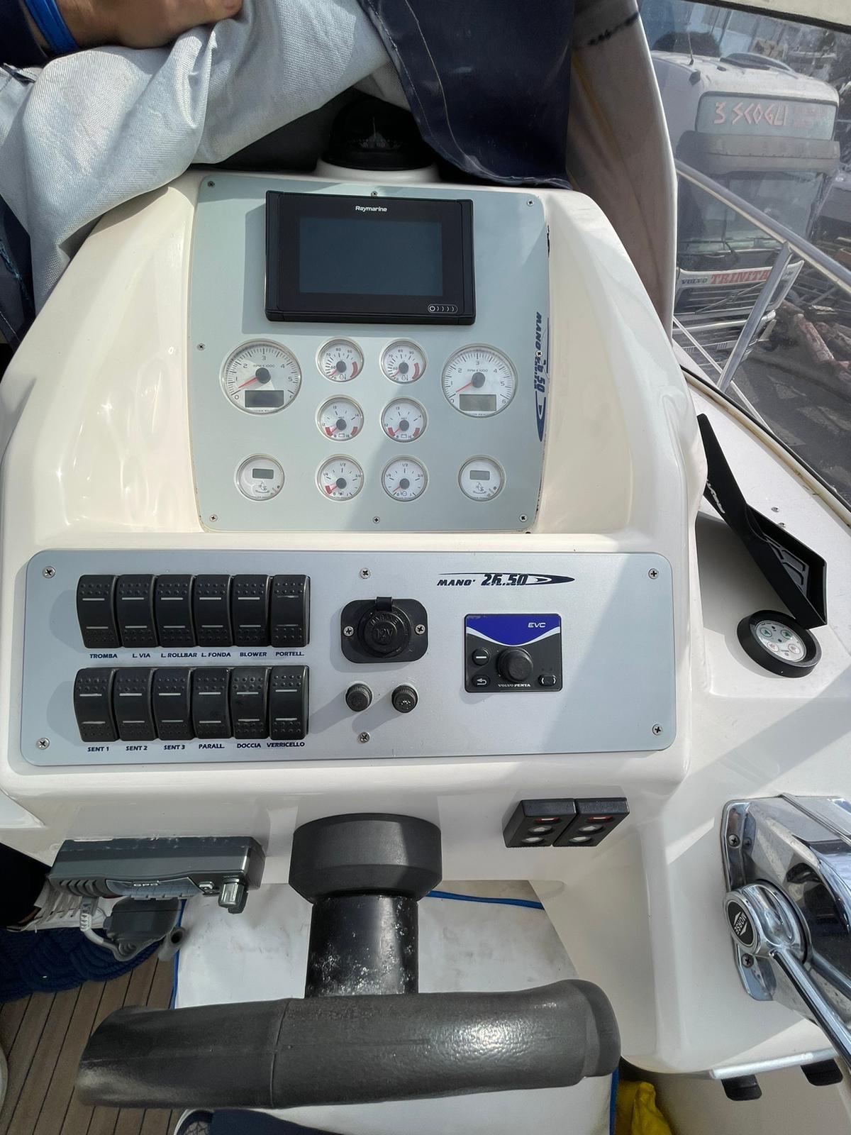 manò marine Mano' 26.50 cruiser