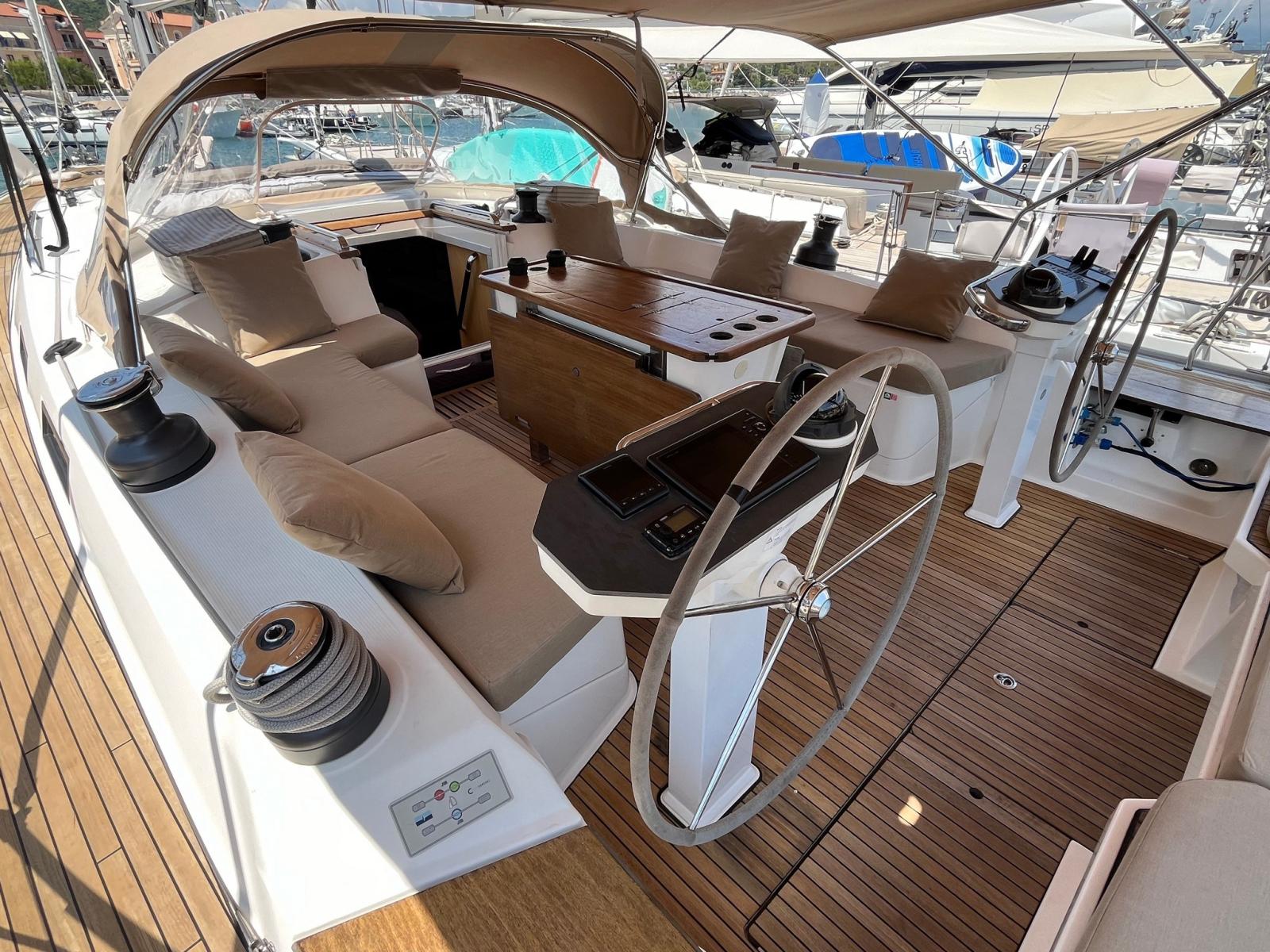 bavaria yachts 56 cruiser