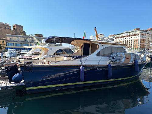 Austin parker lobster 42