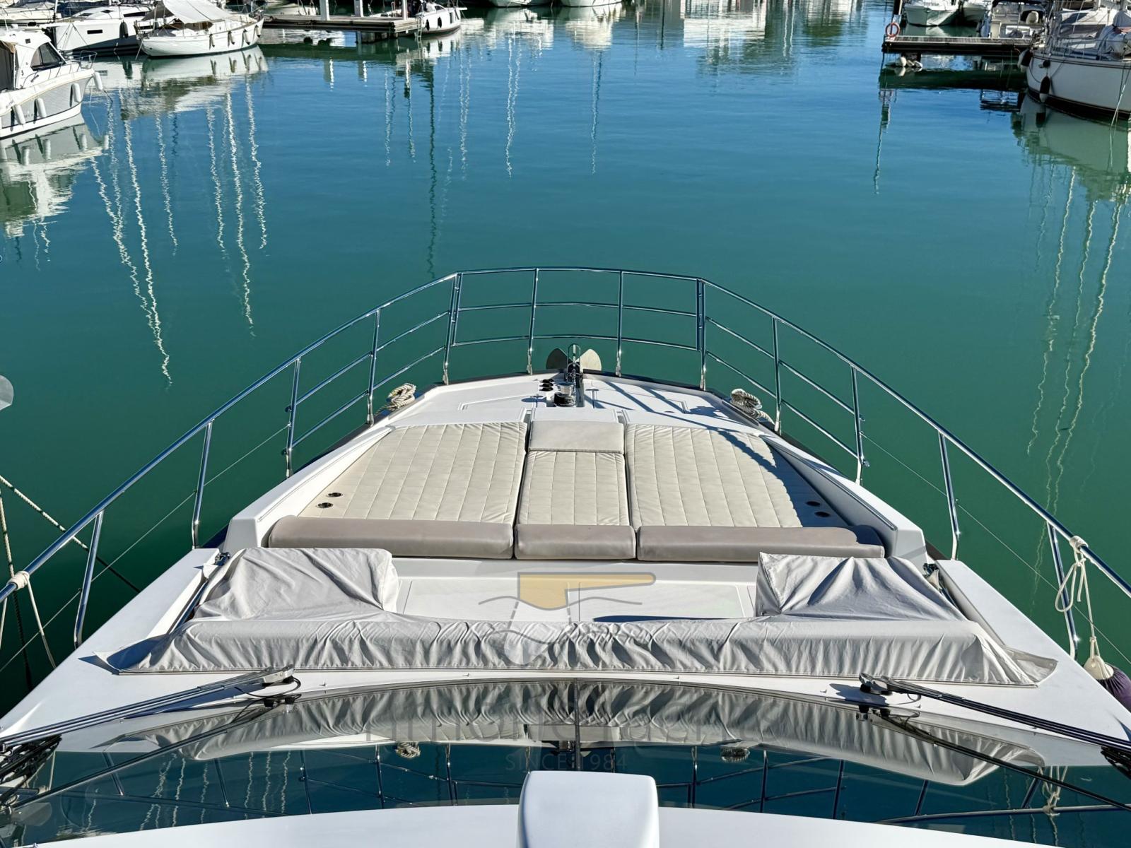 azimut 66 flybridge