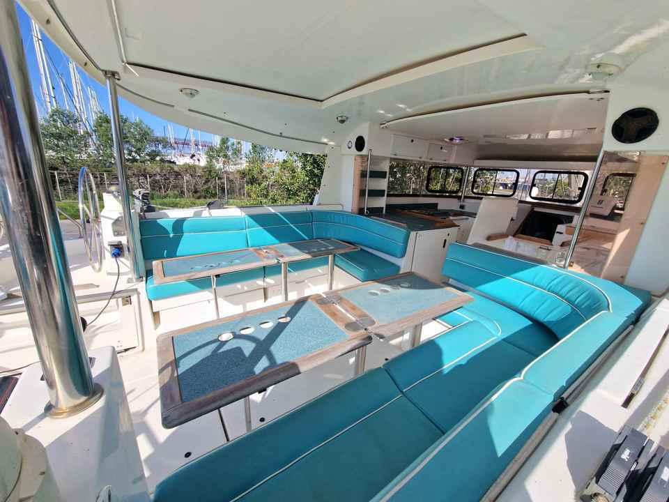 dufour Atoll 43