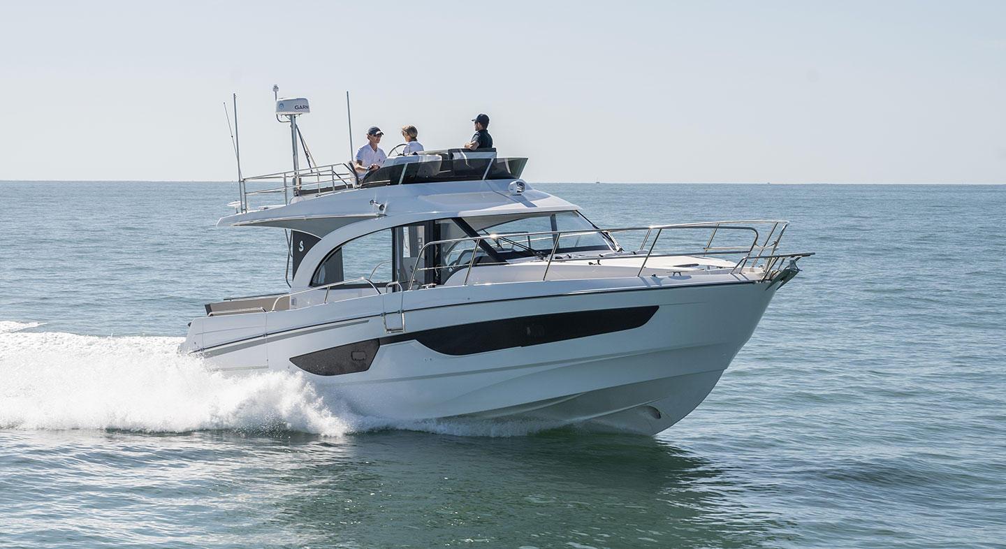 beneteau Antares 11 fly