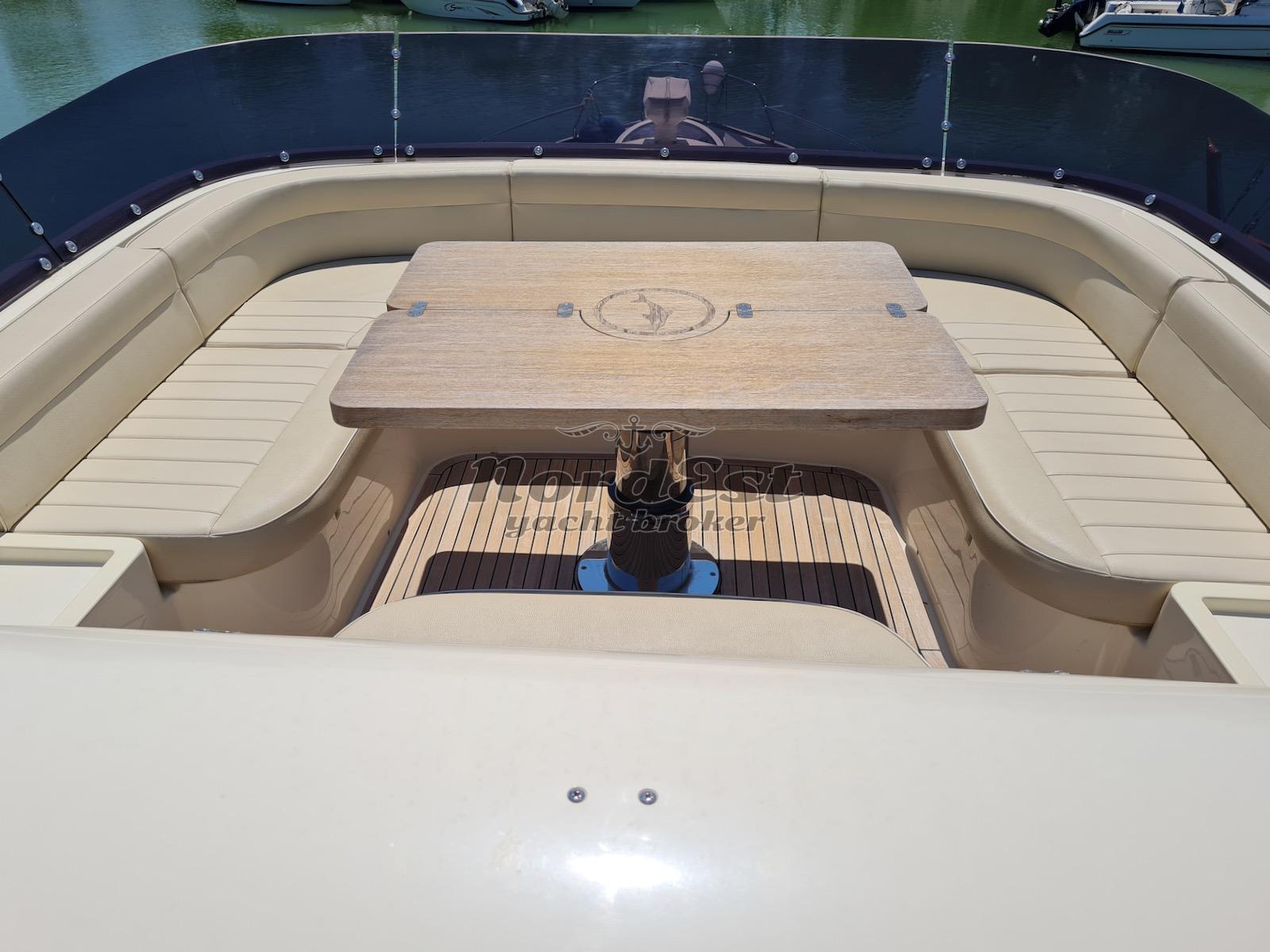 mochi craft Dolphin 64 cruiser