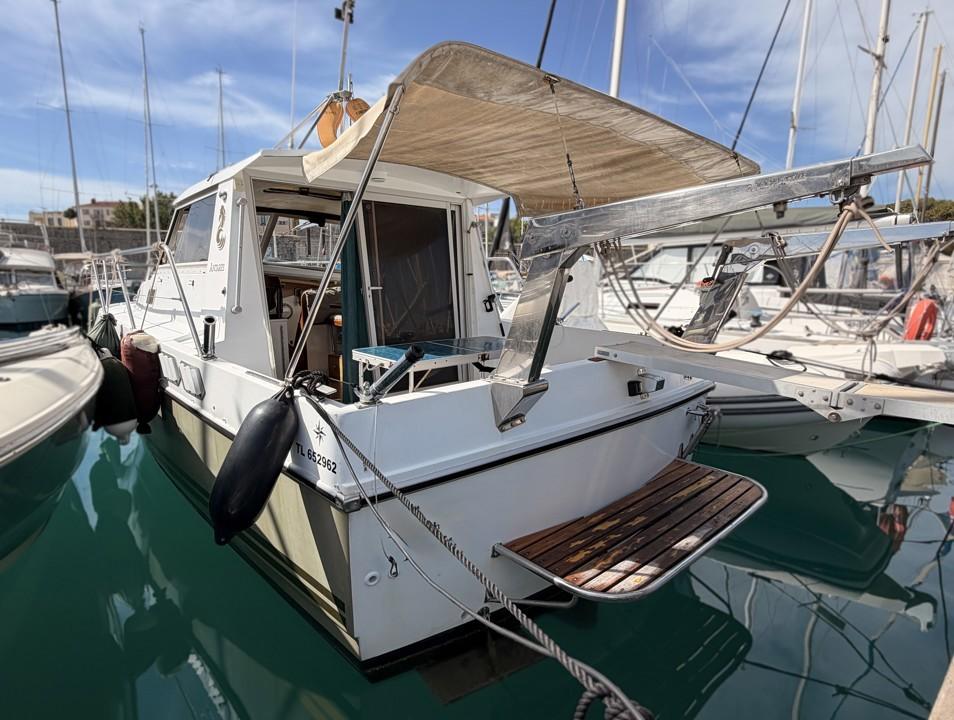 beneteau Antares 860
