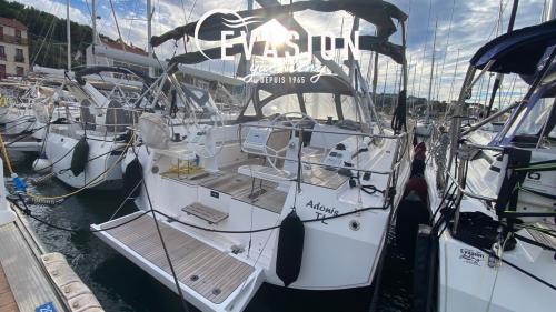 Bavaria yachts c42