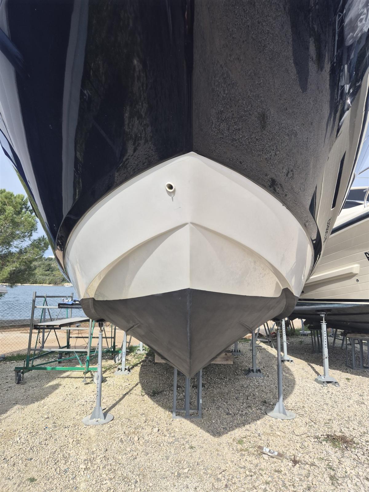 sessa marine C35 sport coupe'