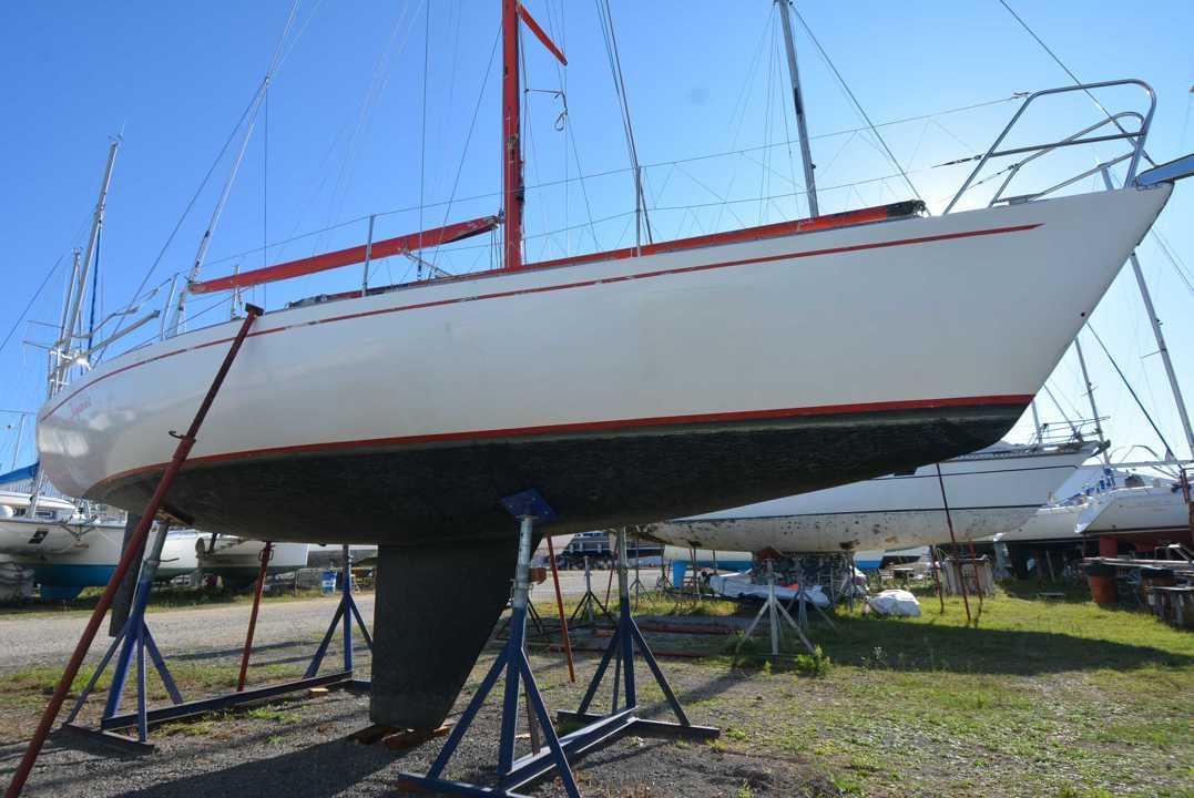 fountaine pajot One tonner