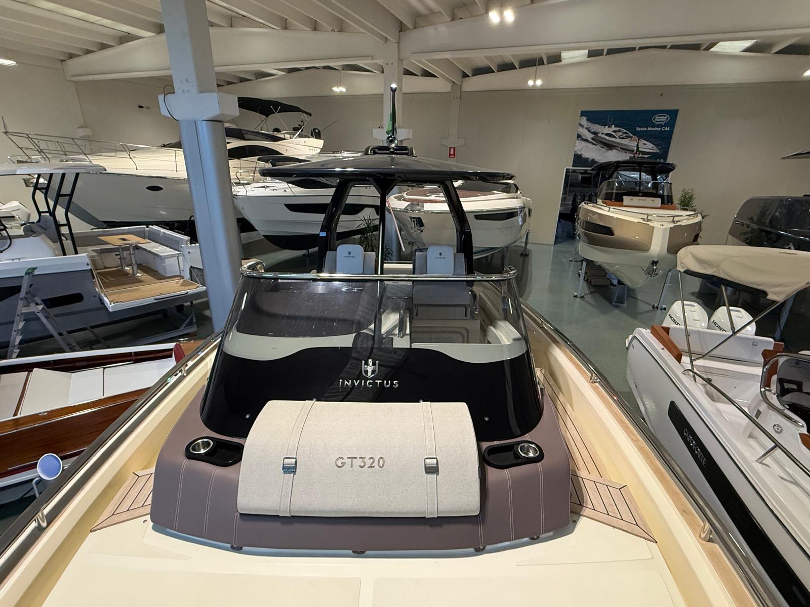 invictus Gt320