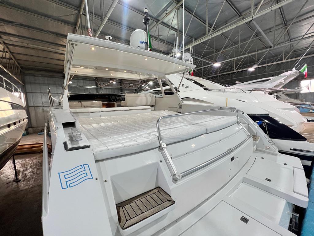 ferretti yachts Altura 47 open