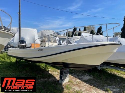 Boston whaler 21 outrage