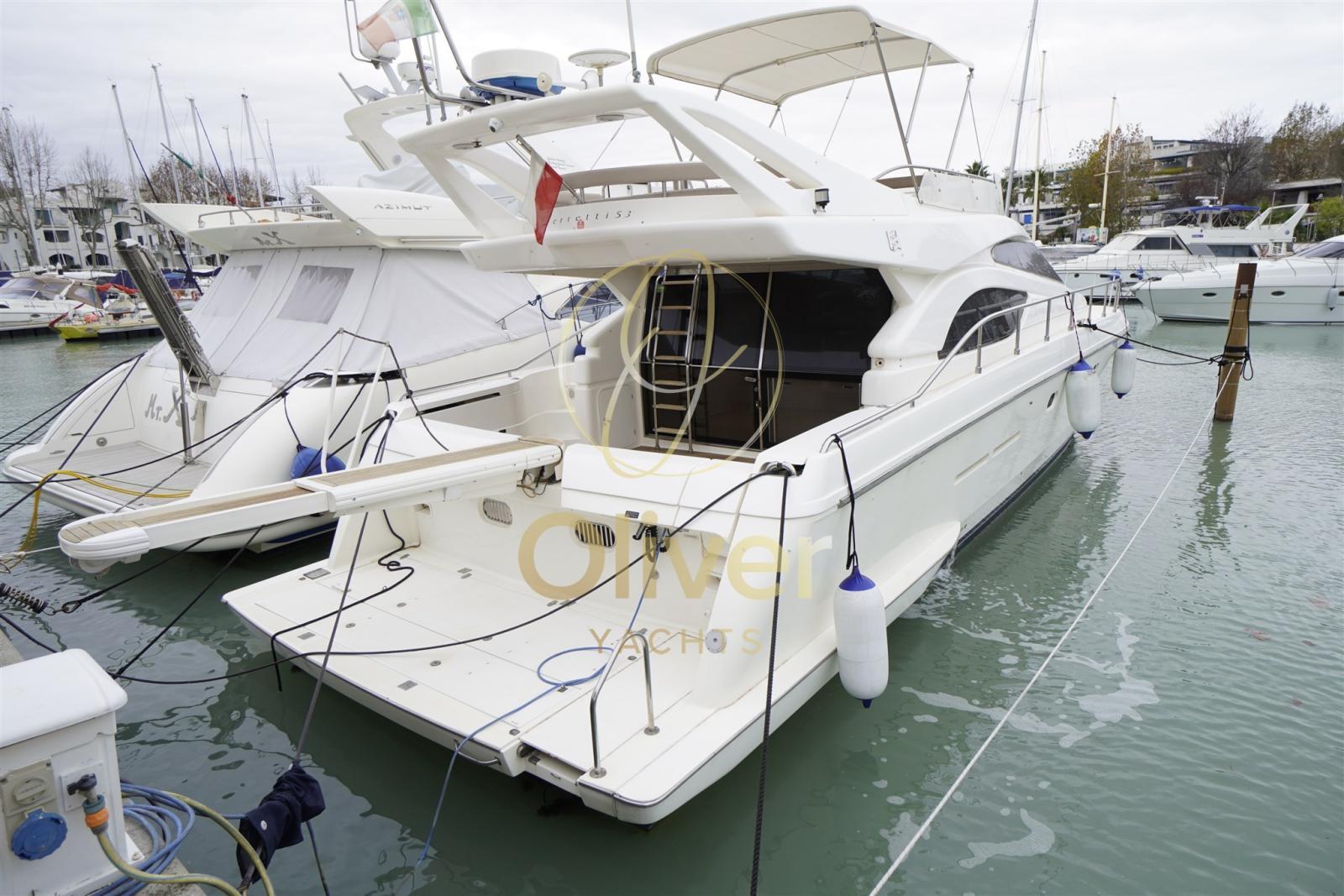 ferretti yachts 53
