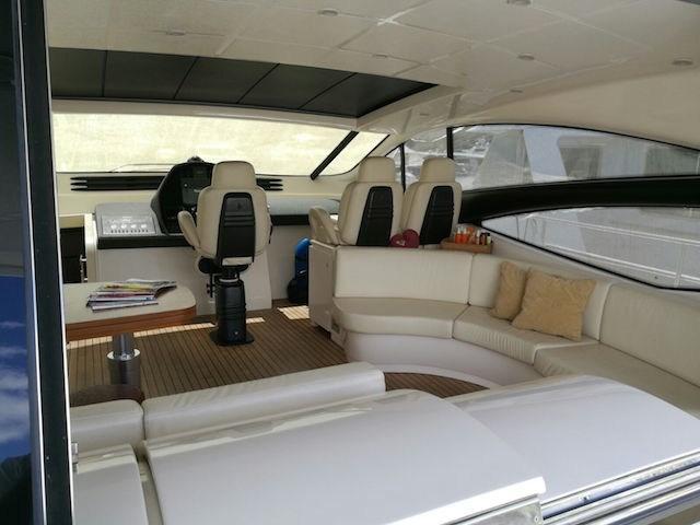 pershing 62