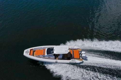 pirelli 42 hors bord