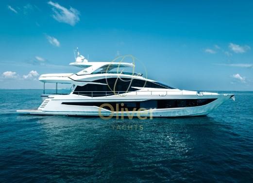galeon 800 fly