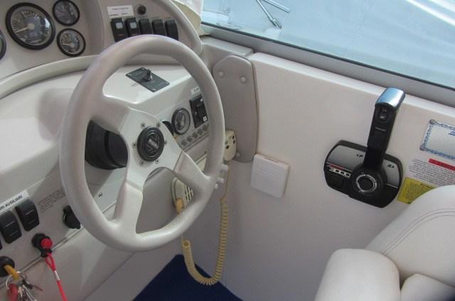 wellcraft marine 2560 martinique