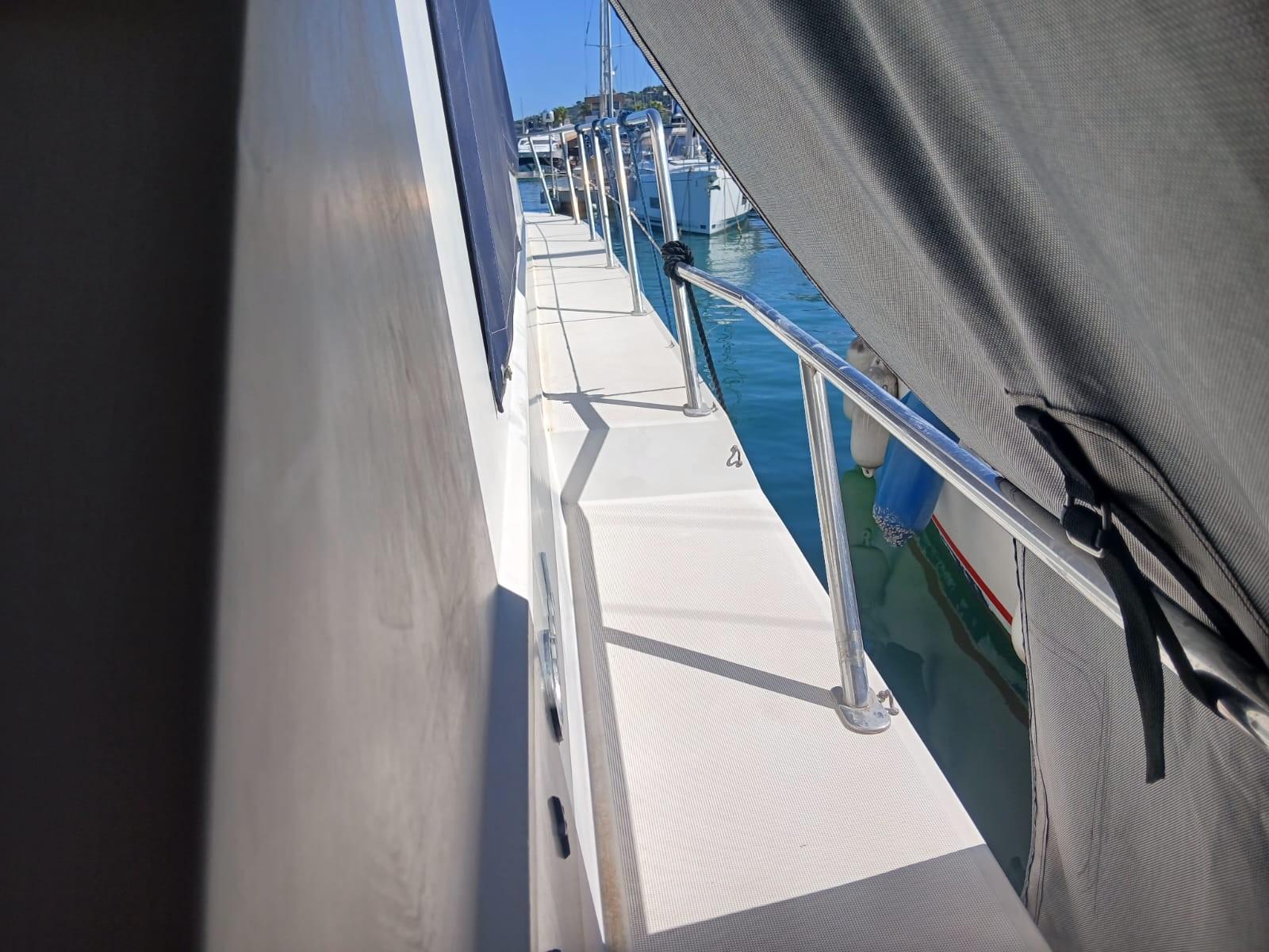 guy couach Guy couach 1200