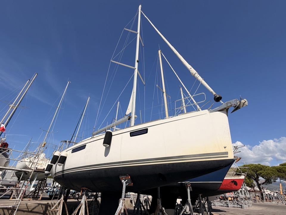 bavaria yachts Vision 42