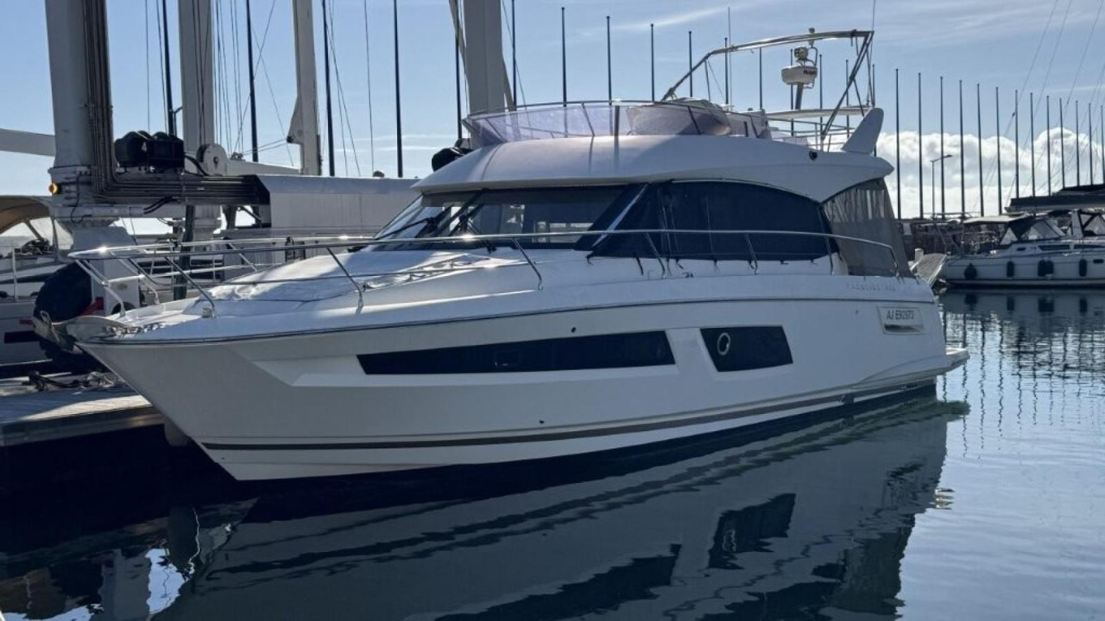 jeanneau Prestige 450 fly