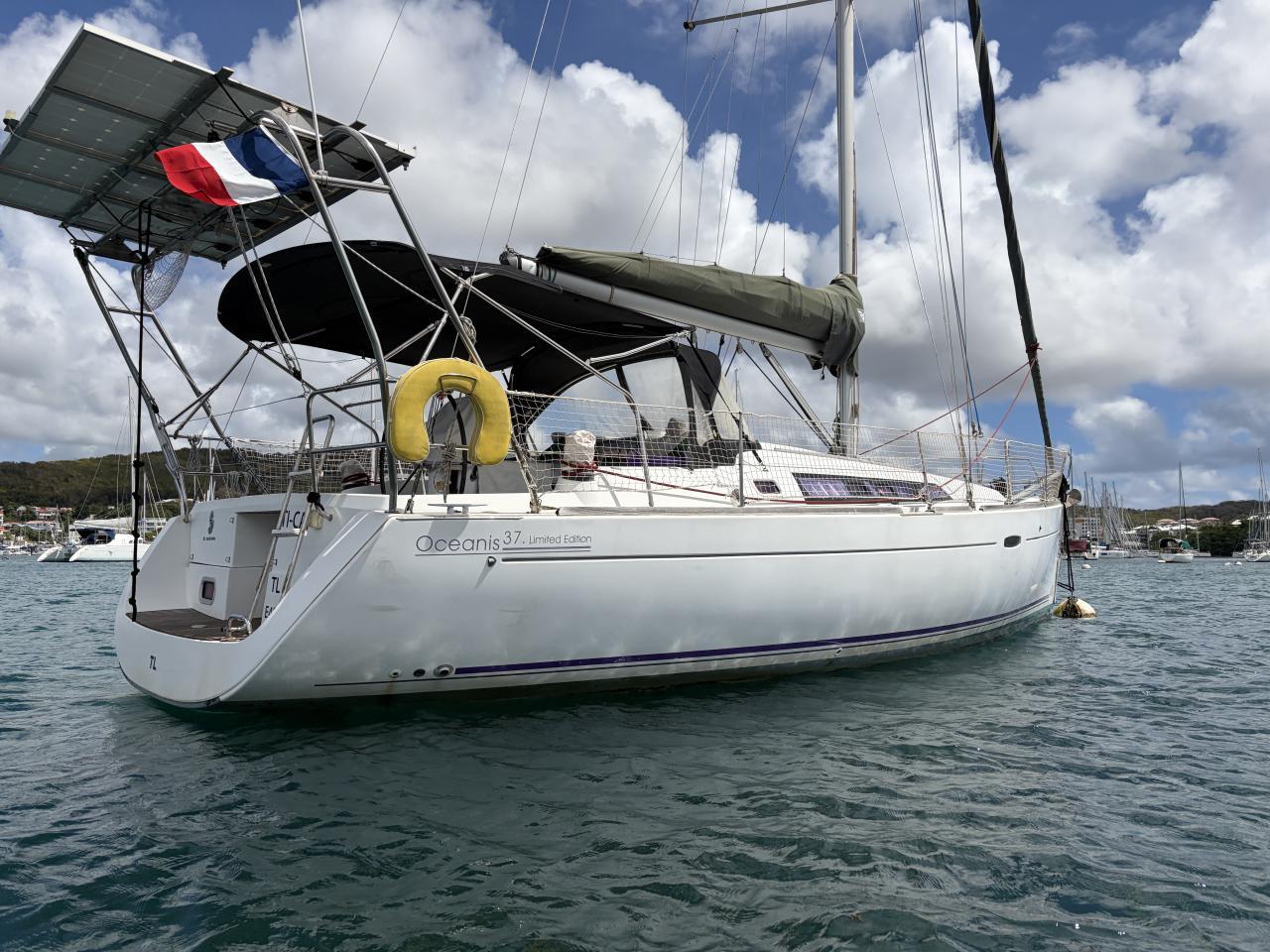 beneteau Oceanis 37 Limited Edition