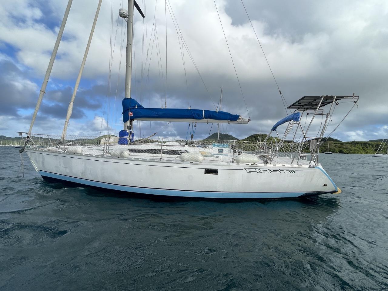 beneteau First 38
