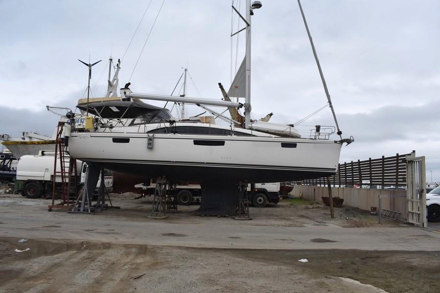 bavaria yacht Vision 42