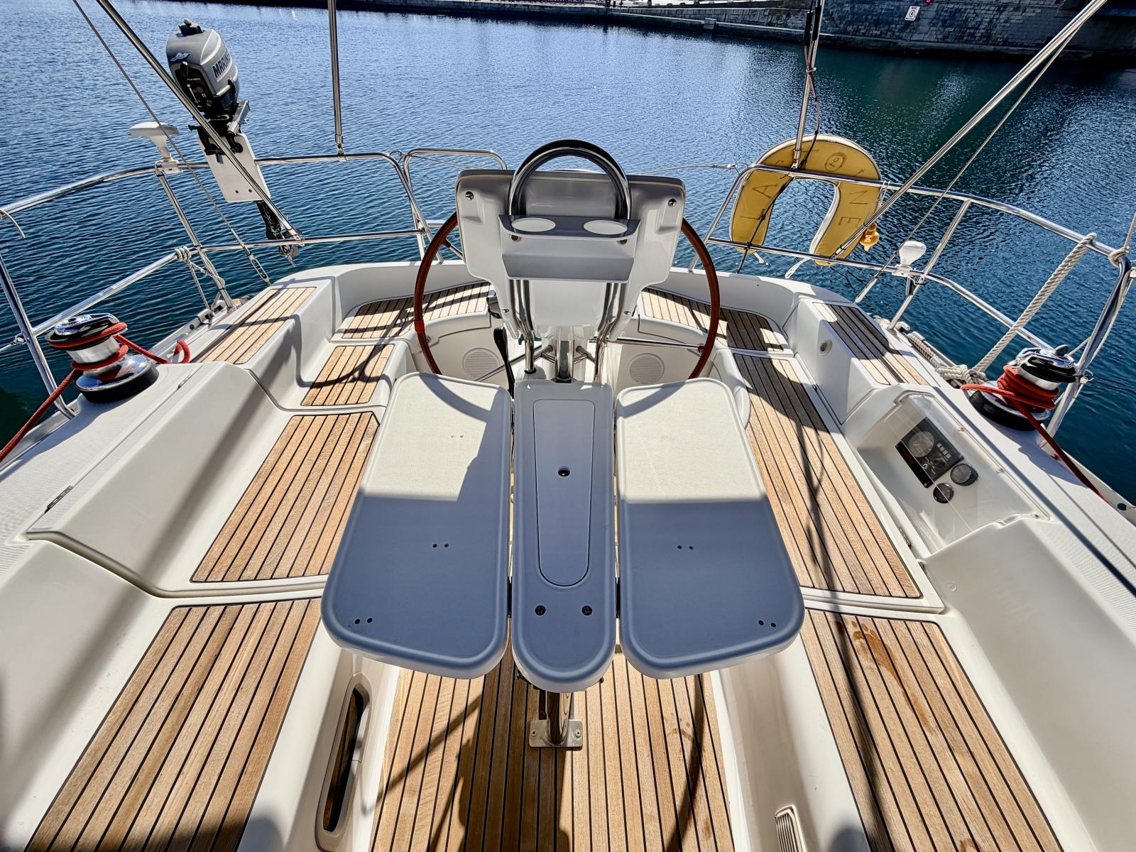 beneteau Oceanis Clipper 393