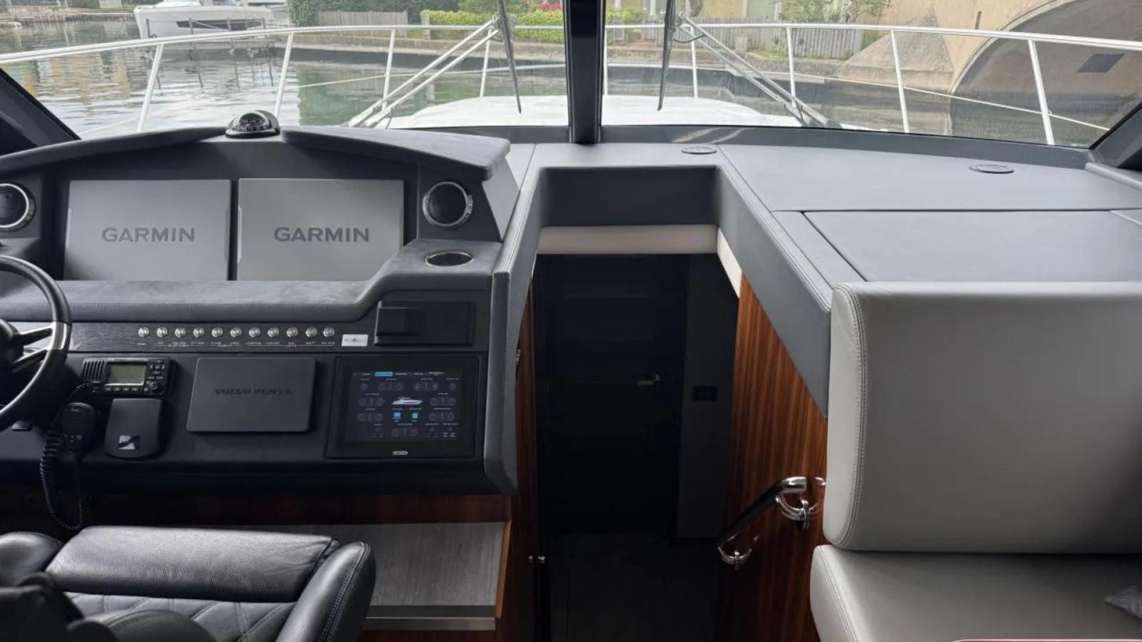 riviera 4800 sport serie II platinium